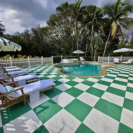 Elegant Private Old South Florida Estate New Sleeps 18 To 20 Large Families Retreat Weddings Reunions Nanny Quarters Villa